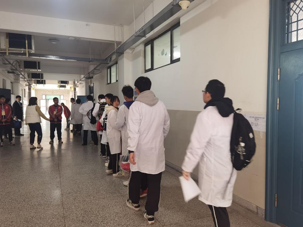 9b6bba064e3c448e85c144c2bb00623f.jpg 9b6bba064e3c448e85c144c2bb00623f.jpg