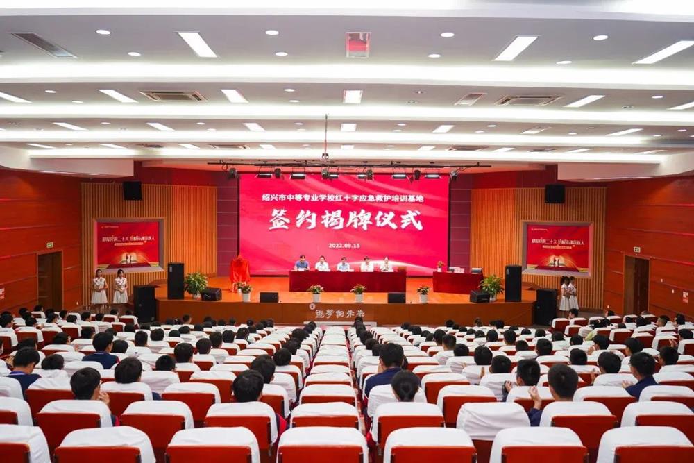 0c58e3103c5a45efac2c0888d8349b4b.jpg 0c58e3103c5a45efac2c0888d8349b4b.jpg