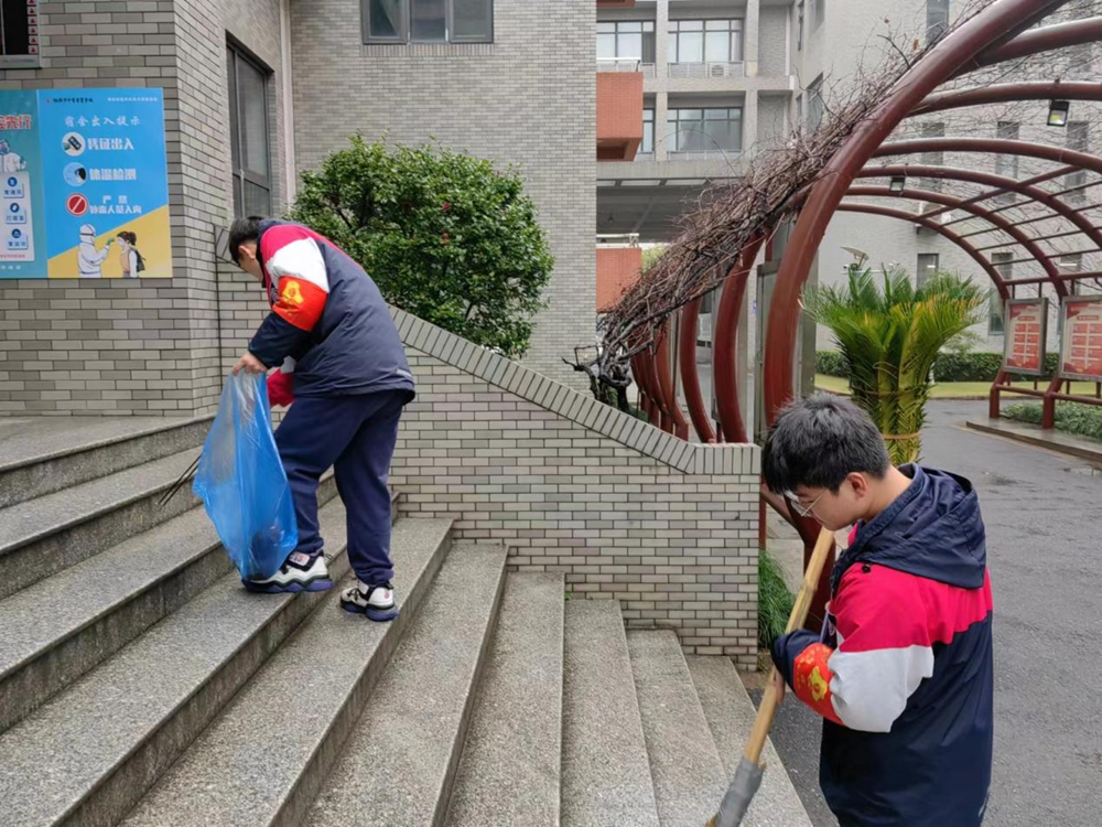 11fd3cf053814556821f5c98bb3144fb.png 11fd3cf053814556821f5c98bb3144fb.png