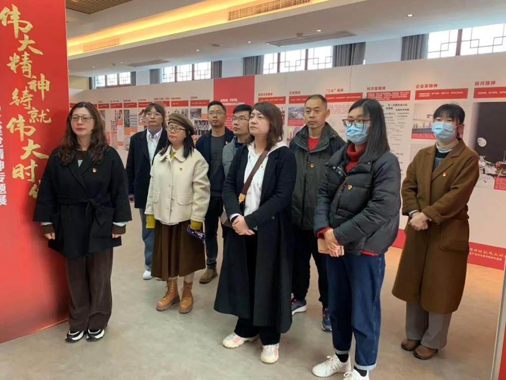 bebd9e632e45430c873b2c2b3b9d4d9d.jpg bebd9e632e45430c873b2c2b3b9d4d9d.jpg