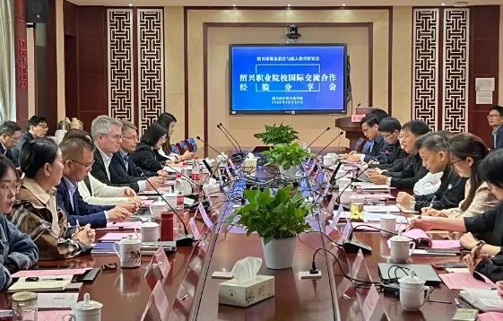 05b587f006b246fcaff1f7a1407e9fe8.jpg 05b587f006b246fcaff1f7a1407e9fe8.jpg