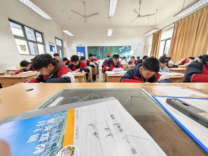 2744a3fd52894b6d8529b3de6a901759.jpg 2744a3fd52894b6d8529b3de6a901759.jpg