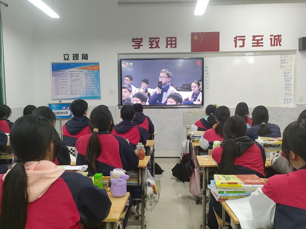 c685754da6d24182a30e525c3a55dffe.jpg c685754da6d24182a30e525c3a55dffe.jpg