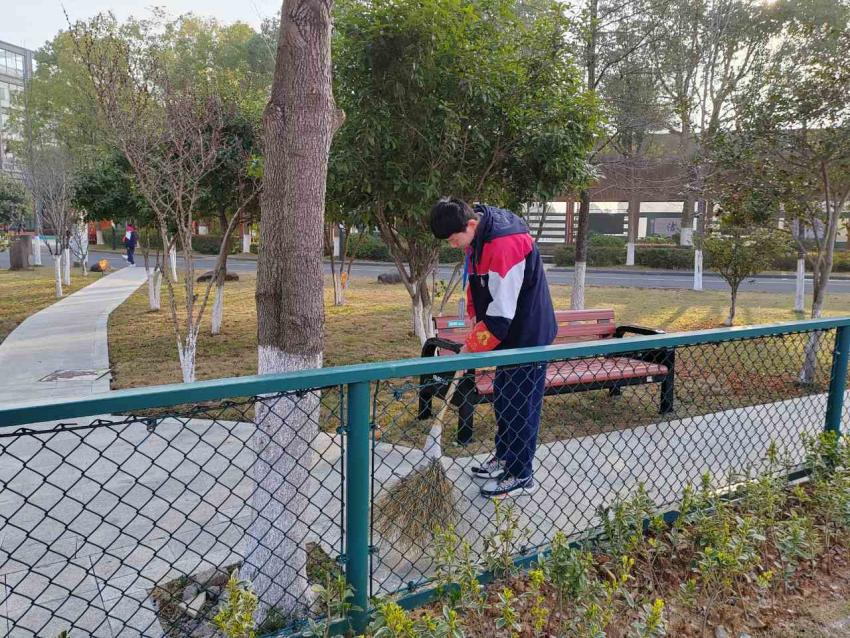 2172de7993b24f9598fb35e3838a591e.png 2172de7993b24f9598fb35e3838a591e.png