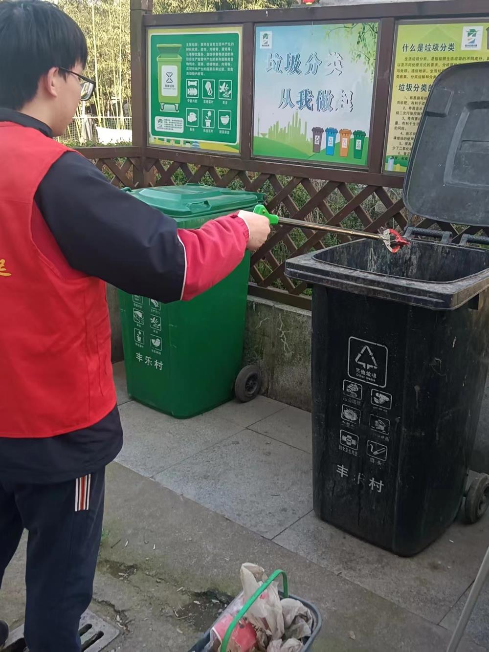 bba132b9f944462f9c5f5a2ed0150080.jpg bba132b9f944462f9c5f5a2ed0150080.jpg