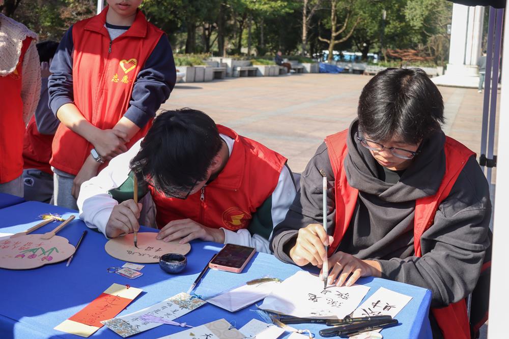 e0fb5572b65745998a28b863cbdcc2a4.jpeg e0fb5572b65745998a28b863cbdcc2a4.jpeg