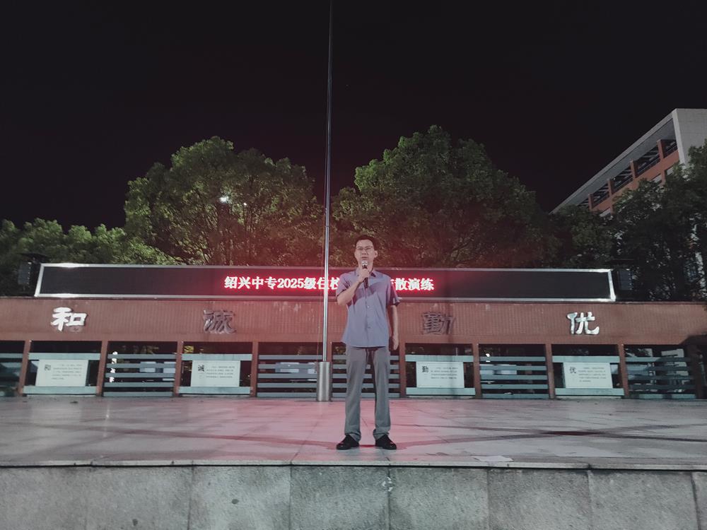 d4b75126b1c745a0bbbddab9a8f79649.jpg d4b75126b1c745a0bbbddab9a8f79649.jpg