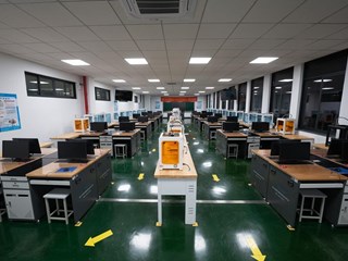 崇智楼B1-201机械产品测绘与创新设计实训室