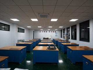 崇智楼B1-204 3D打印增材制造实训室